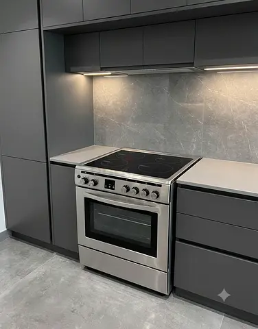 Hoover Induction Electric Ceramic Cooker – Modern Design | Premium Kitchen Appliance