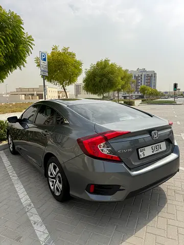 صورة 4 لـ 2019 Honda CIVIC