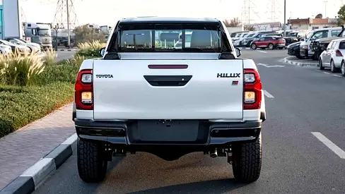 2026 Toyota HILUX — миниатюра 5