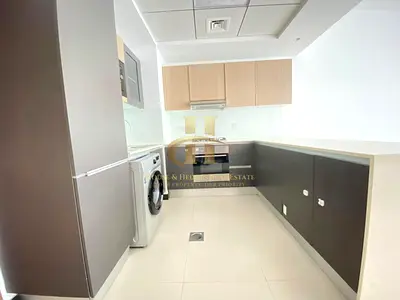 Luxury living | Spacious | Fully fitted Kitchen | With Balcony