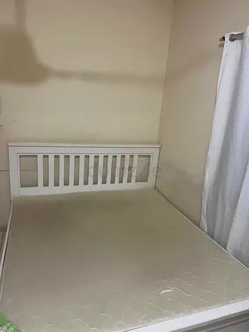KING SIZE BED WITH MATRESS VERY CHEAP