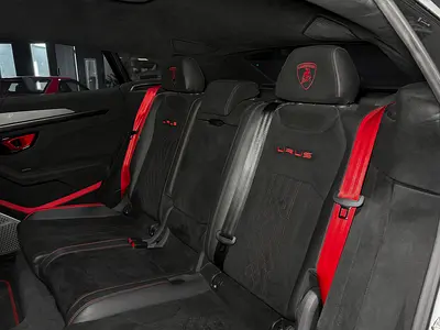 2024 Lamborghini URUS — миниатюра 11