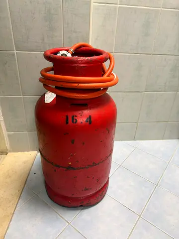 Red LPG Gas Cylinder with Hose - Used