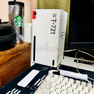 XBOX SERIES X WITH 1TB EXPANSION CARD + RAZER KAIRA WIRELESS AND MORE