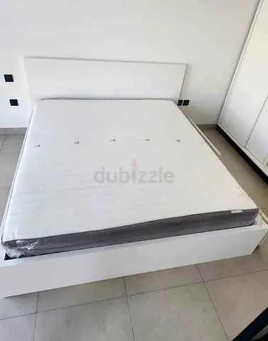 Ikea malam bed with ikea mattress king size 180 x200cm
