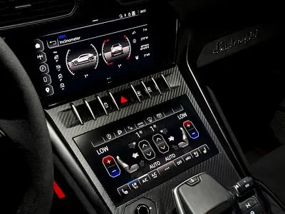 2024 Lamborghini URUS — миниатюра 7