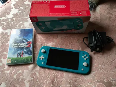 Nintendo switch lite + game