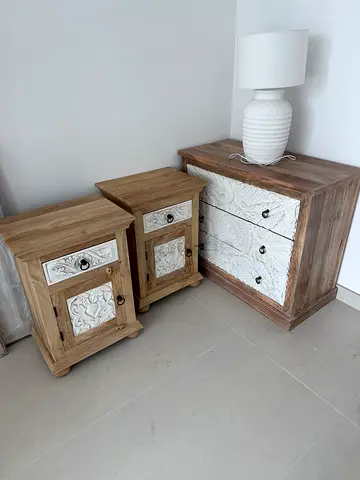 Luxury solid Wood drawers cabinet + 2 Bedside cabinets - brand new from Art & Craft