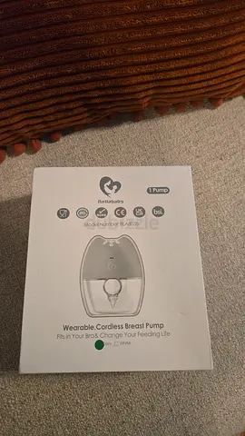Wearable brestfeeding pump like new
