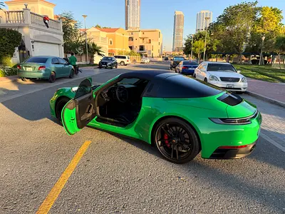2023 Porsche 911 — миниатюра 18