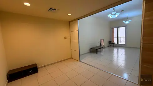 CONVERTIBLE 1BED|POOL FACING|MULTIPLE CHQS