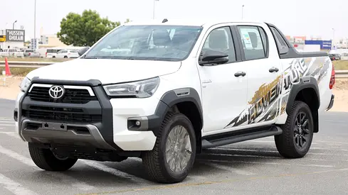 TOYOTA HILUX ADVENTURE 4.0 V6OMANI SPEC WHITE COLOR