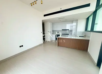 Unfurnished | Private Pool | Top Floor | New Build