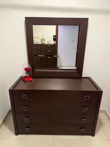 Wooden dressing table with large mirror and 4 spacious drawers, mint condition