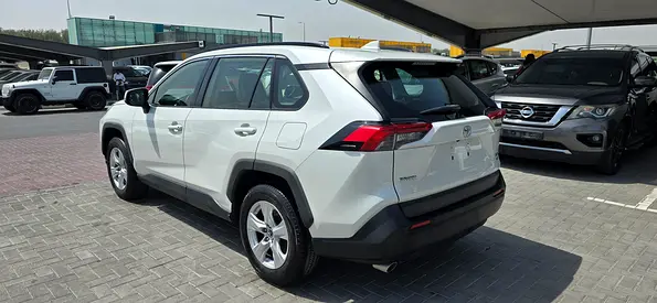 2019 Toyota RAV 4 — фото 5