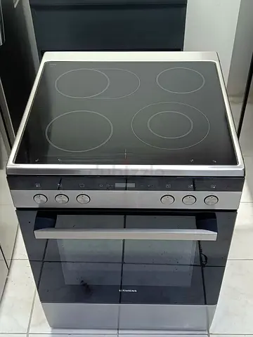 Siemens Latest Model Electric Cooker 4 Burners 60×60cm Excellent Condition