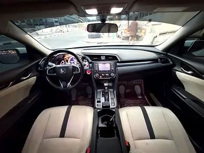 صورة 6 لـ 2021 Honda CIVIC