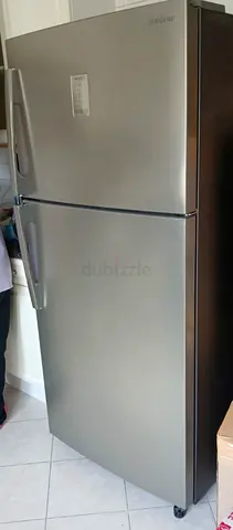 Samsung 720 litters capacity digital inverter 80cm width 180cm height