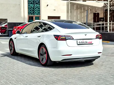 2023 Tesla MODEL 3 — фото 8