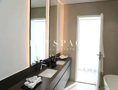 Exclusive Nature Residence | Modern Family Elegance | Resale