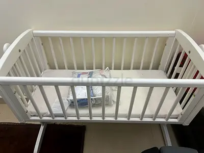 Baby crib