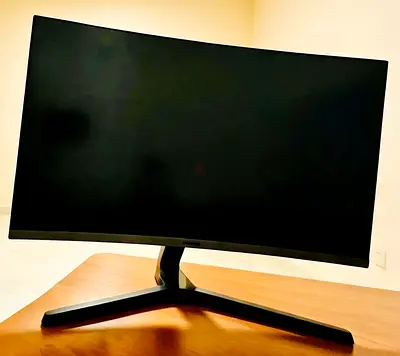 27-inch Curved Samsung Monitor