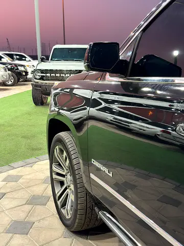 صورة 9 لـ 2019 GMC YUKON