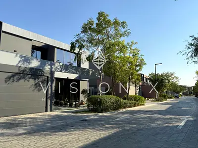 Elegant Design | Family-Friendly | Ready Townhouse