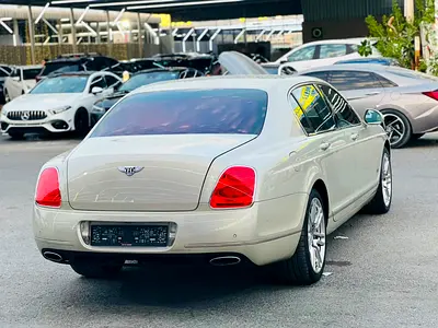 صورة مصغرة 3 لـ 2012 Bentley FLYING SPUR
