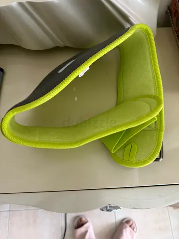 Green weight training belt