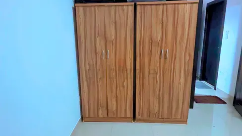 Almirah (2 units)