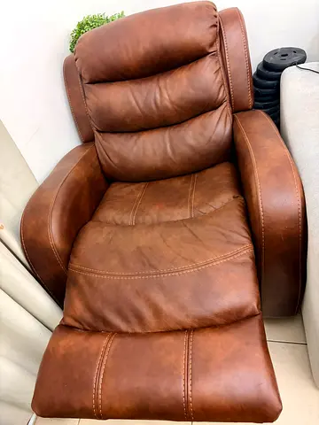 Homecenter leather recliner