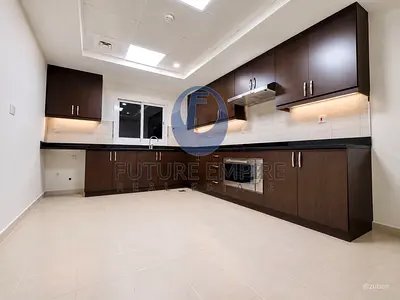 Huge Kitchen Pet Friendly | Book Now | Fully Bright | Offer
