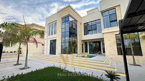 🏡 Luxury Villa for Sale in Al Yasmeen – Ajman | Behind the Park | 7-Star Finishing | Private Po