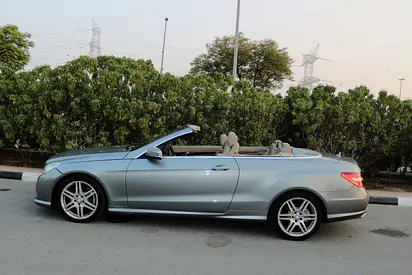 صورة 8 لـ 2010 Mercedes-BENZ E-CLASS