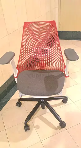 Selling For Herman Miller Sayl Office Chair with Adjustable Armrest