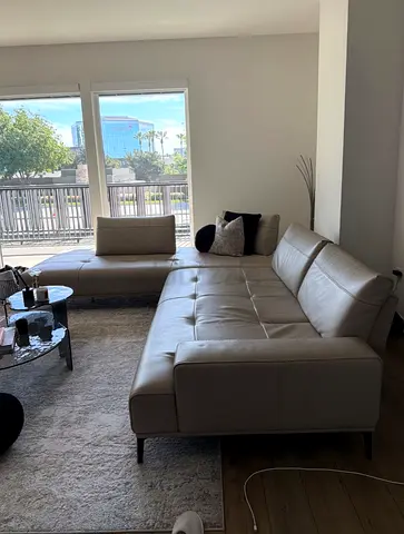 Made in Italy Matteo leather sectional sofa