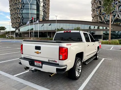 2017 Chevrolet SILVERADO 1500 照片 3
