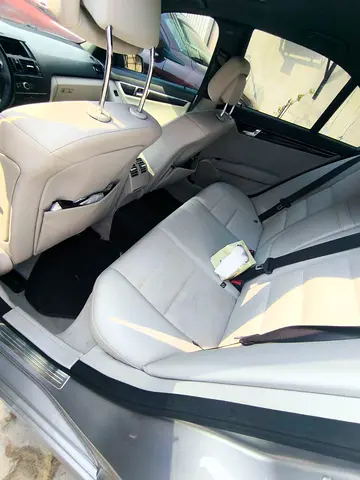 صورة مصغرة 6 لـ 2009 Mercedes-BENZ C-CLASS
