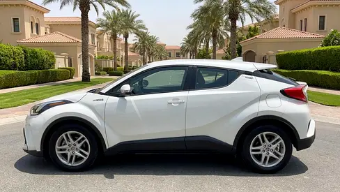 2023 Toyota C-HR — фото 3