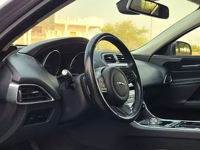 صورة مصغرة 13 لـ 2016 Jaguar XE