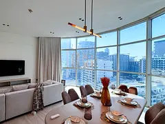 Fully Upgraded 1BR | Vacant | Semi-Furnished