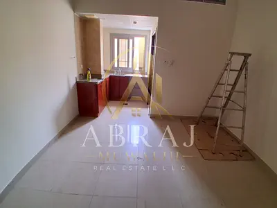 Lavish studio good building near all madina rent20k