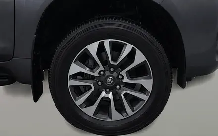 صورة 13 لـ 2022 Toyota PRADO