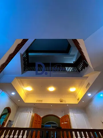 12BR-3Storeys Villa for Commercial or Residential