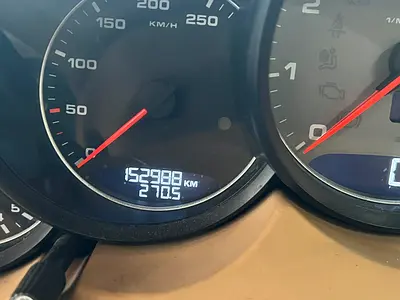 2011 Porsche CAYENNE — миниатюра 18