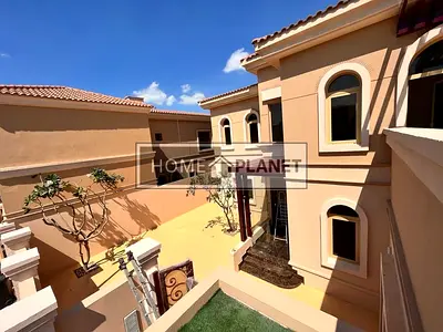 Available from 15 October | Spacious Unit | Private Pool | Well Maintained