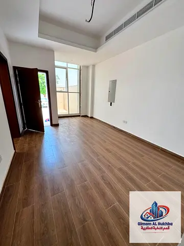 فيلا أول ساكن بالجزات، طابقين وتشطيب عصري، 5 غرف منها 4 ماستر، تكييف وغاز مركزي، 150 ألف، 4 دفعات.