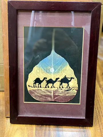 Framed leaf art 29cm height