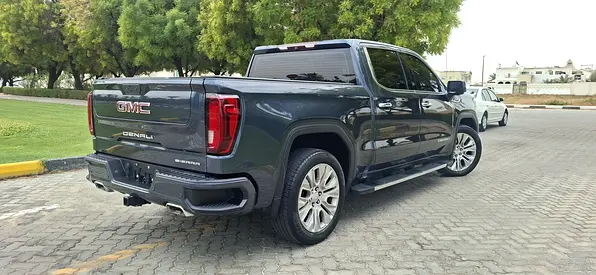 2021 GMC SIERRA 照片 3